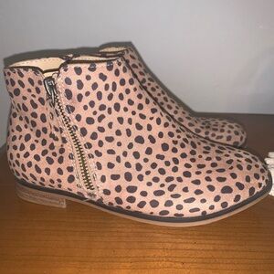 Cat and Jack Girl’s Animal Spotted Zipper Ankle Booties: Size 2